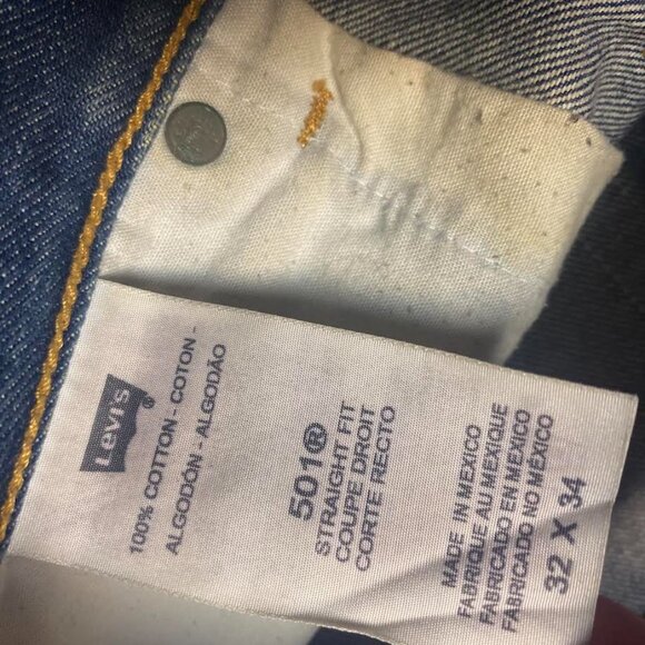 Men’s LEVI DENIM 501 STF Jeans 32x34 Straight Fit Distressed Vintage PRE OWNED - Picture 9 of 13